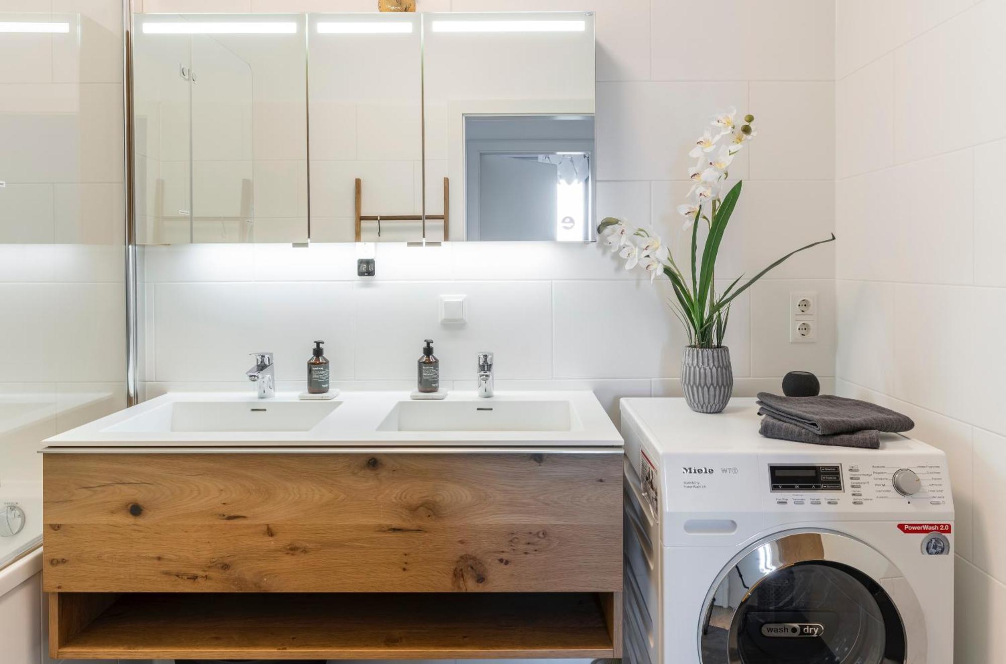 Edler Wohnraum Panoramablick 3 Sz Boxspringbetten, E-Ladestation, Kaffeevollautomat, Klima, Lift, Terrasse & 2Xtg Graz Luaran gambar
