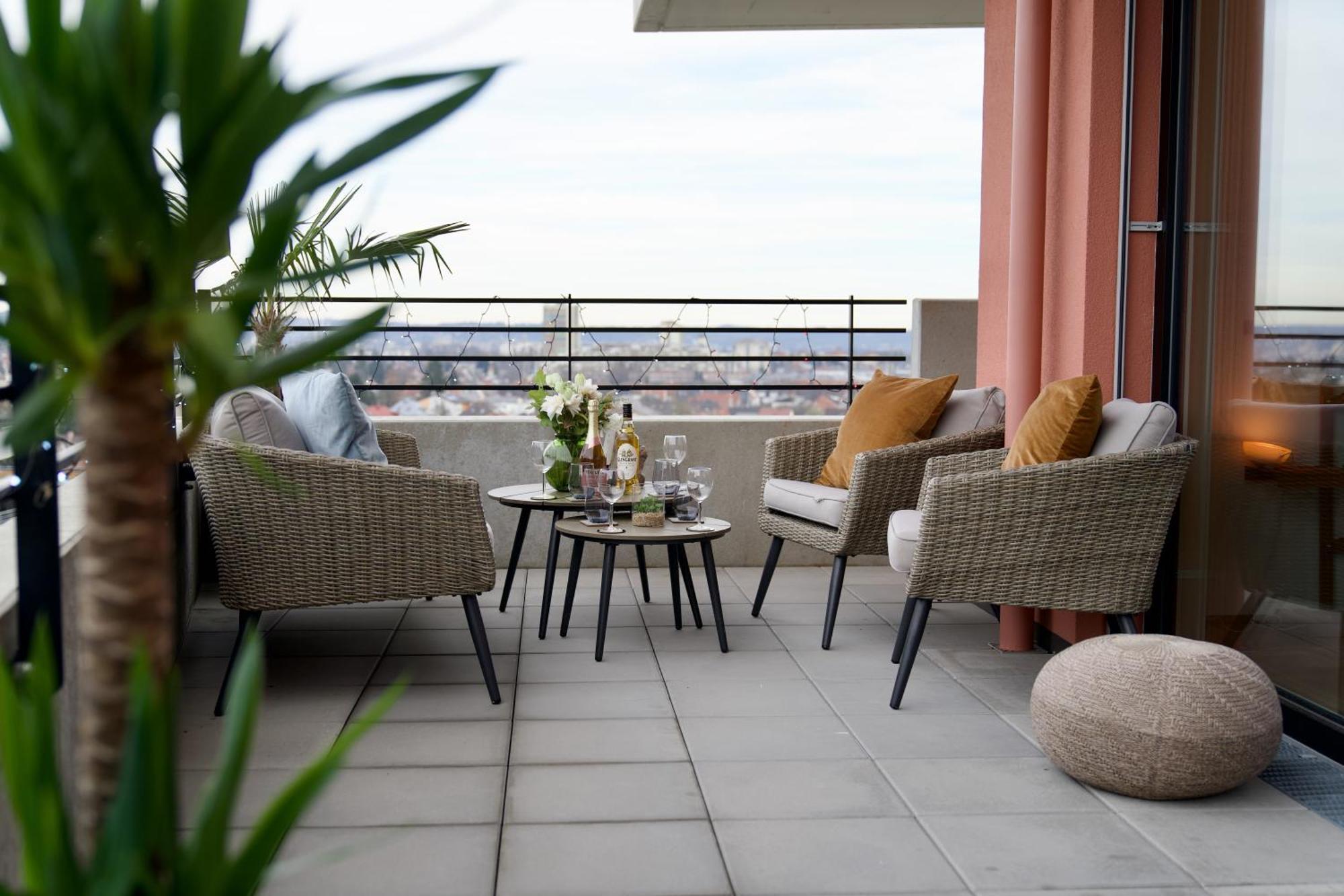 Edler Wohnraum Panoramablick 3 Sz Boxspringbetten, E-Ladestation, Kaffeevollautomat, Klima, Lift, Terrasse & 2Xtg Graz Luaran gambar